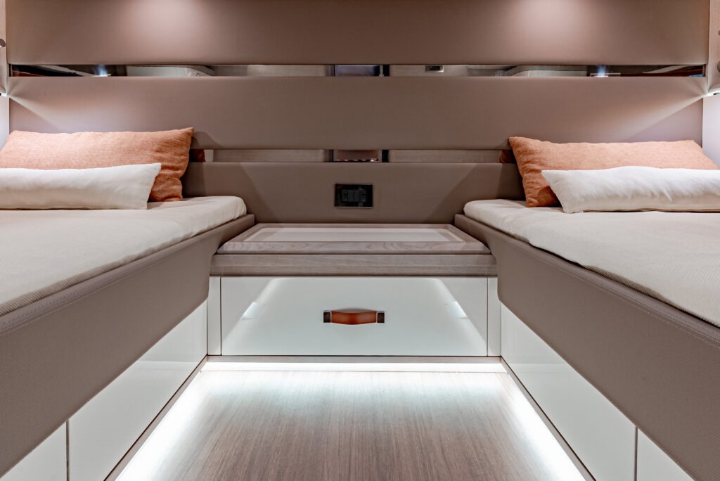 Upholstery for Boats - PACYFIC - Boat Upholstery 55 Pacyfic Pilot Seats DSC01039 HDR