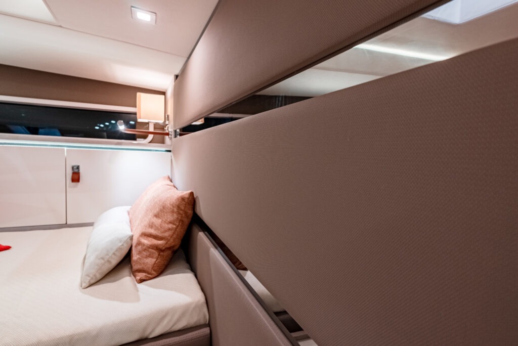 Upholstery for Boats - PACYFIC - Boat Upholstery 54 Pacyfic Pilot Seats DSC01054 HDR 1