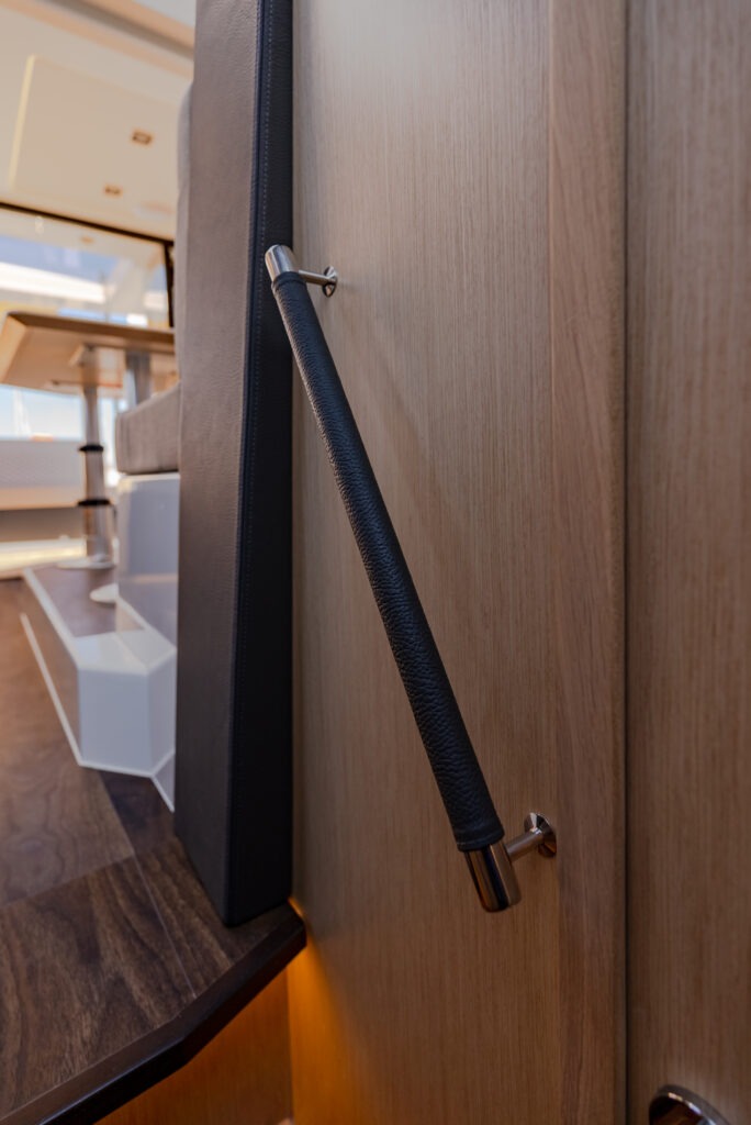 Upholstery for Boats - PACYFIC - Boat Upholstery 58 Pacyfic Pilot Seats DSC01432