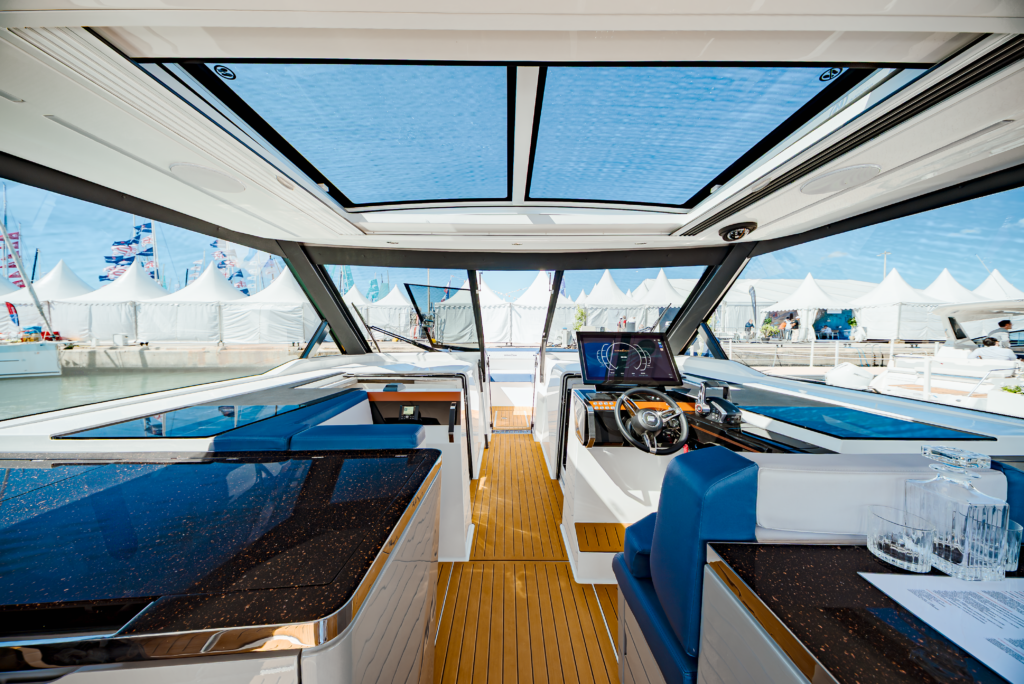 Upholstery for Boats - PACYFIC - Boat Upholstery 5 Pacyfic Pilot Seats Dracan 42 Premium Yacht Upholstery 3