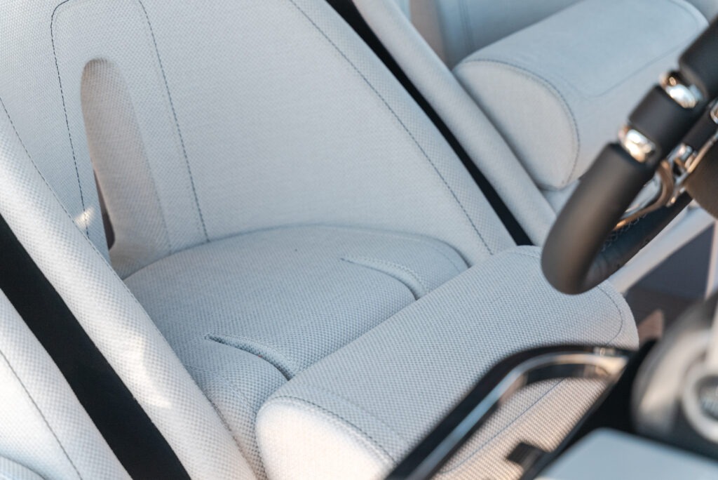 Upholstery for Boats - PACYFIC - Boat Upholstery 40 Pacyfic Pilot Seats Level 43 ST Helm Seats 4