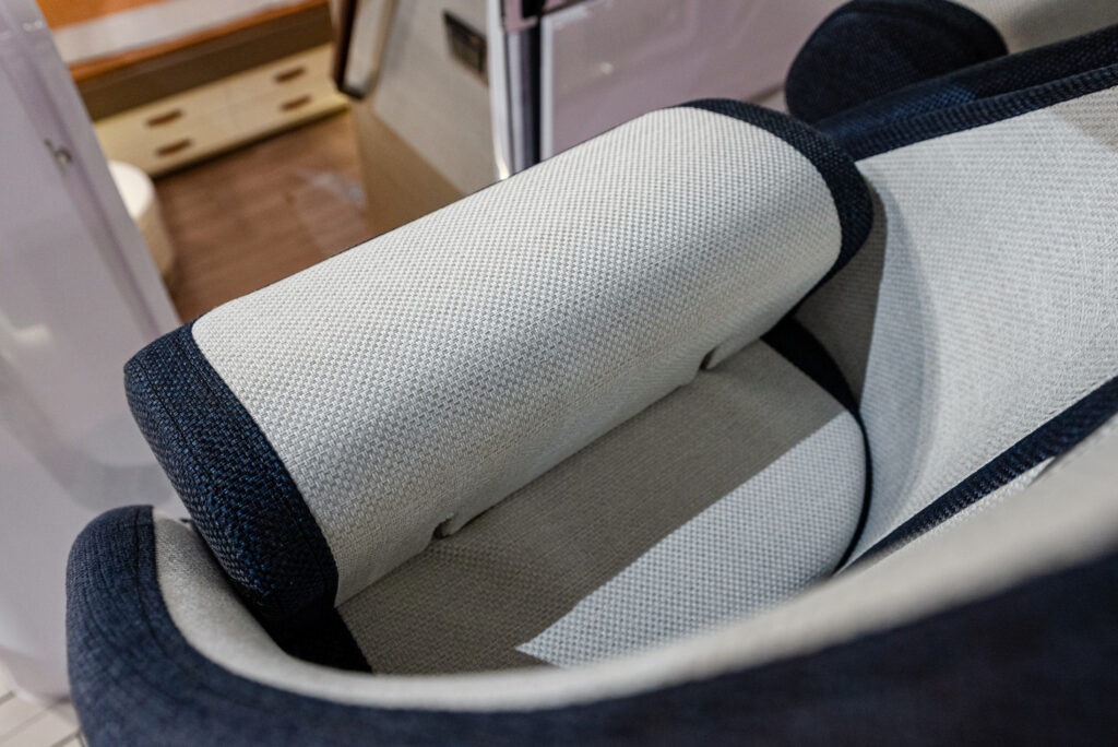 Upholstery for Boats - PACYFIC - Boat Upholstery 42 Pacyfic Pilot Seats Level 43 ST Helm Seats 6