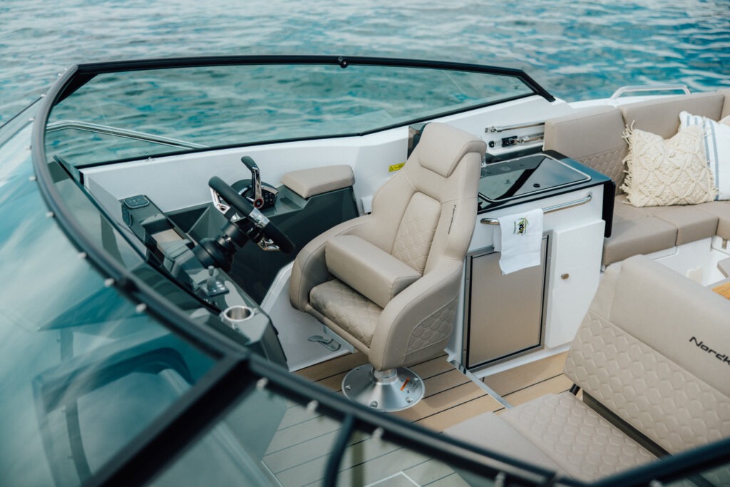 Upholstery for Boats - PACYFIC - Boat Upholstery 11 Pacyfic Pilot Seats Nordkapp Boat Yacht Upholstery 5