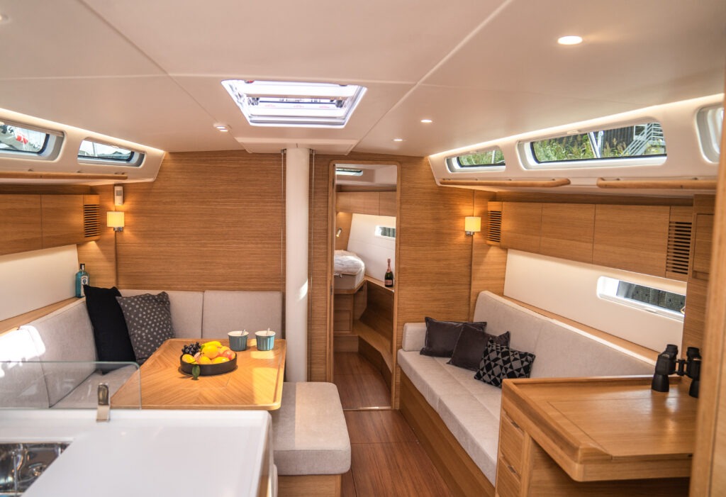 Upholstery for Boats - PACYFIC - Boat Upholstery 31 Pacyfic Pilot Seats X4 6 DSC01541